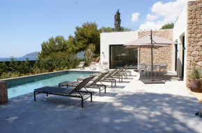 Exclusive 9 Bedroom Villa with Beach Access, Ibiza Villa 1029